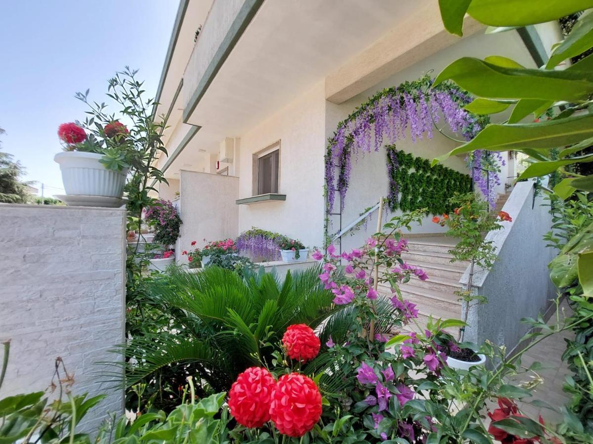 Hotel Casa Di Sofia à Castellana Grotte Extérieur photo